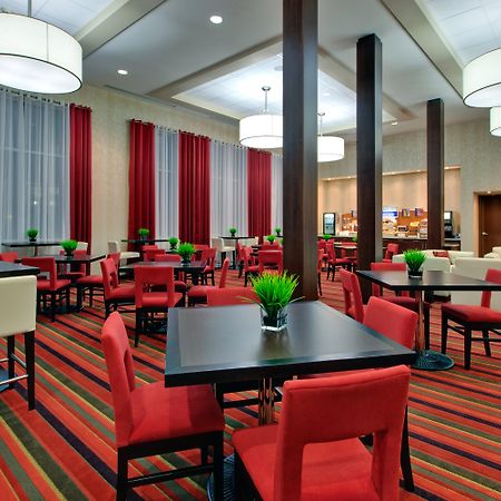 Holiday Inn Express Hotel & Suites Chatham South By Ihg Ngoại thất bức ảnh