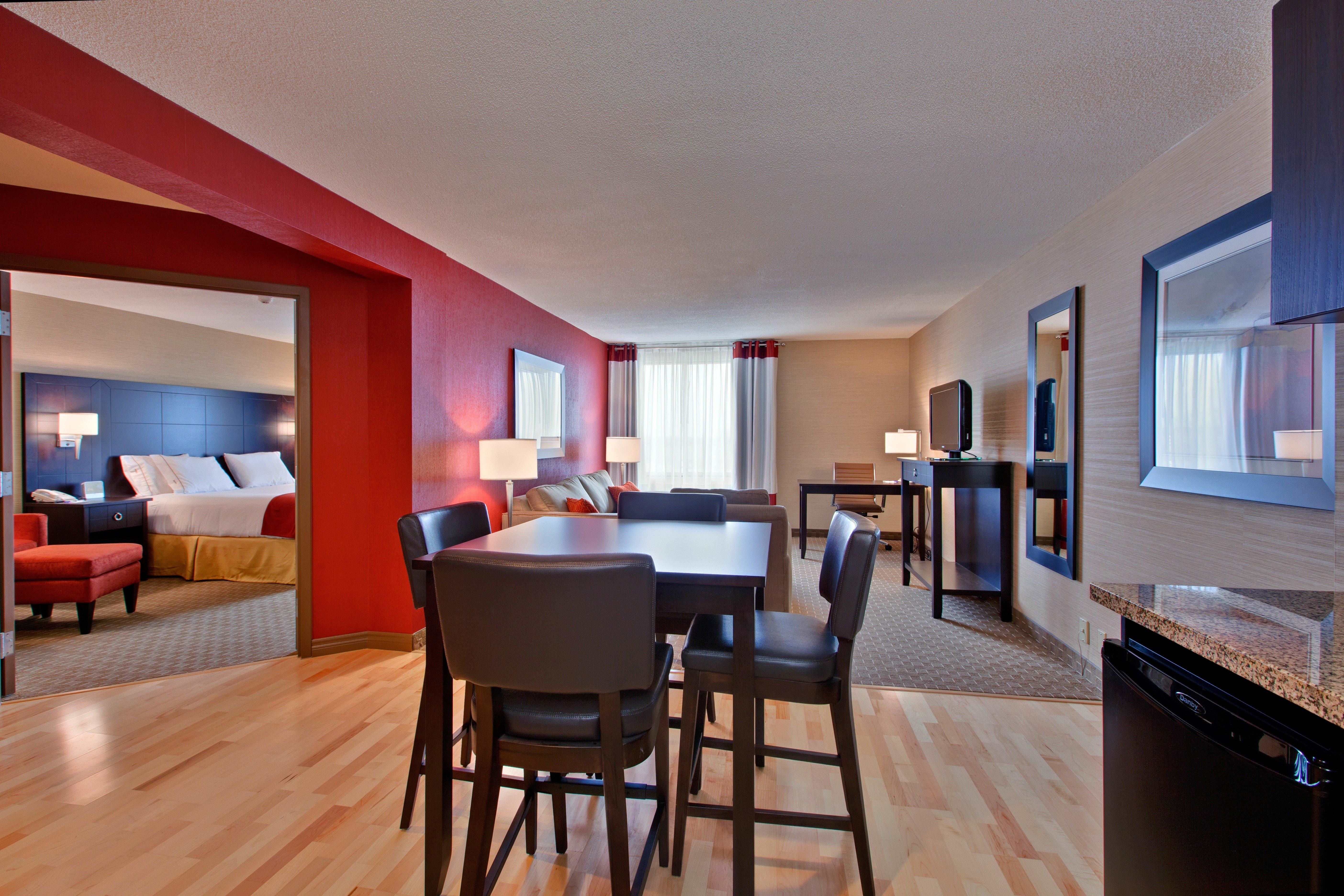 Holiday Inn Express Hotel & Suites Chatham South By Ihg Ngoại thất bức ảnh