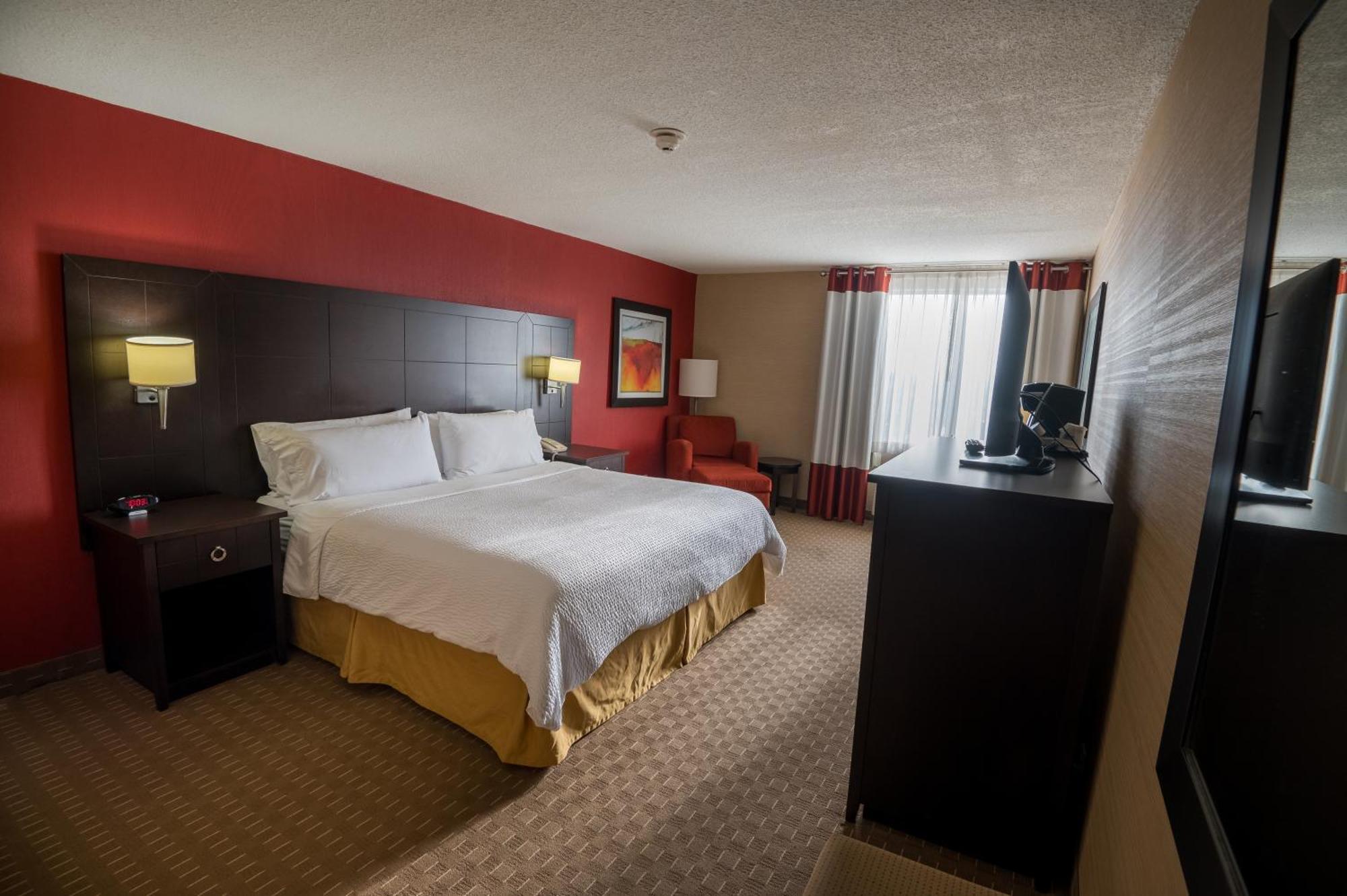 Holiday Inn Express Hotel & Suites Chatham South By Ihg Ngoại thất bức ảnh