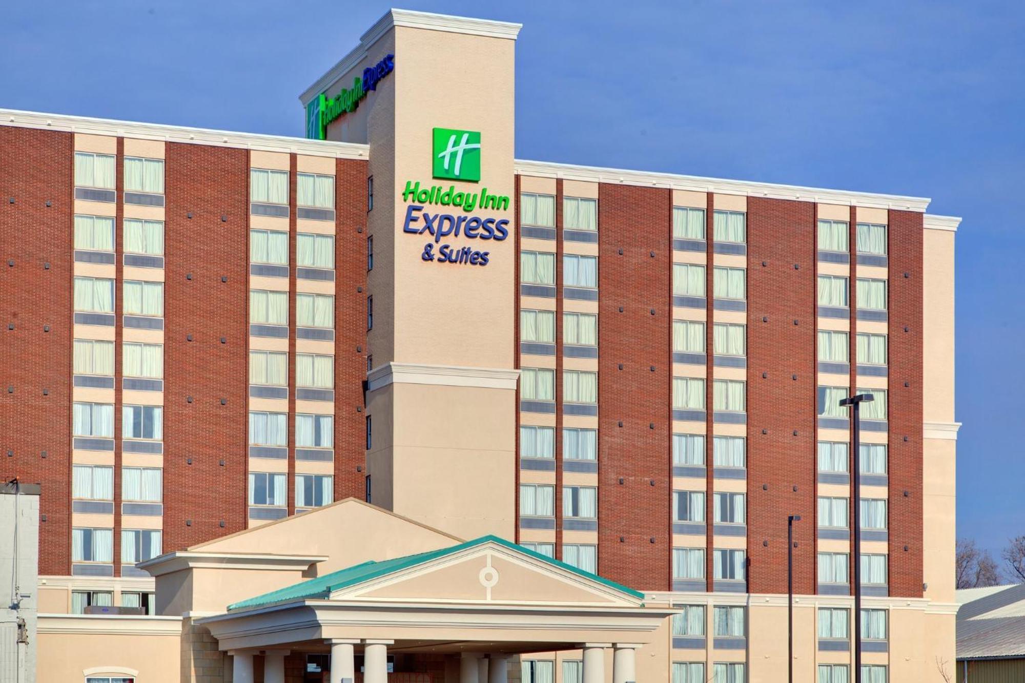 Holiday Inn Express Hotel & Suites Chatham South By Ihg Ngoại thất bức ảnh
