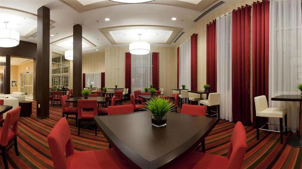 Holiday Inn Express Hotel & Suites Chatham South By Ihg Ngoại thất bức ảnh
