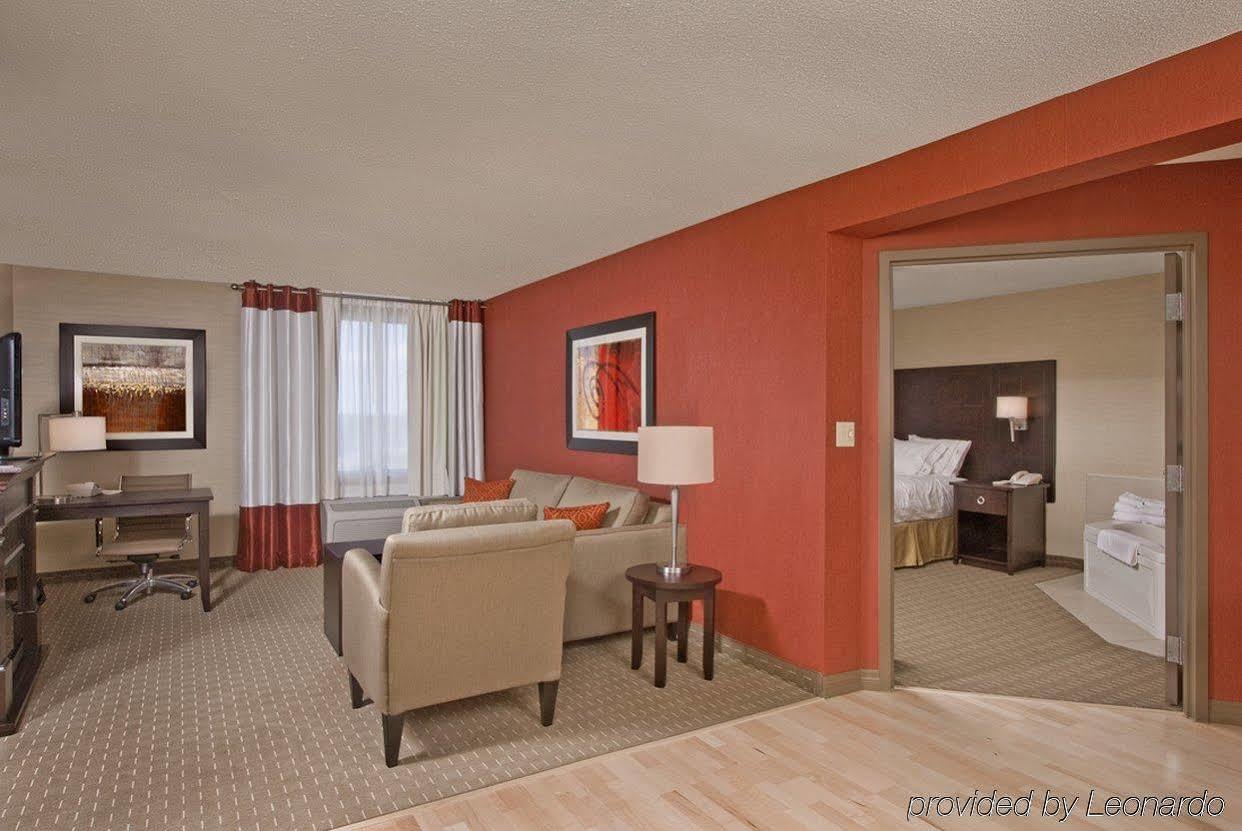 Holiday Inn Express Hotel & Suites Chatham South By Ihg Phòng bức ảnh