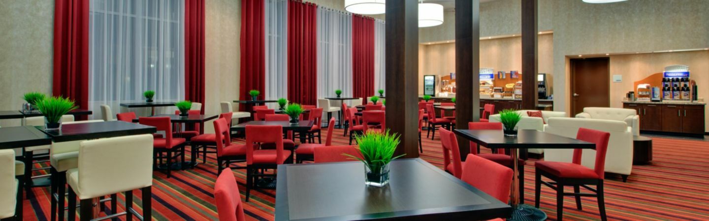 Holiday Inn Express Hotel & Suites Chatham South By Ihg Ngoại thất bức ảnh